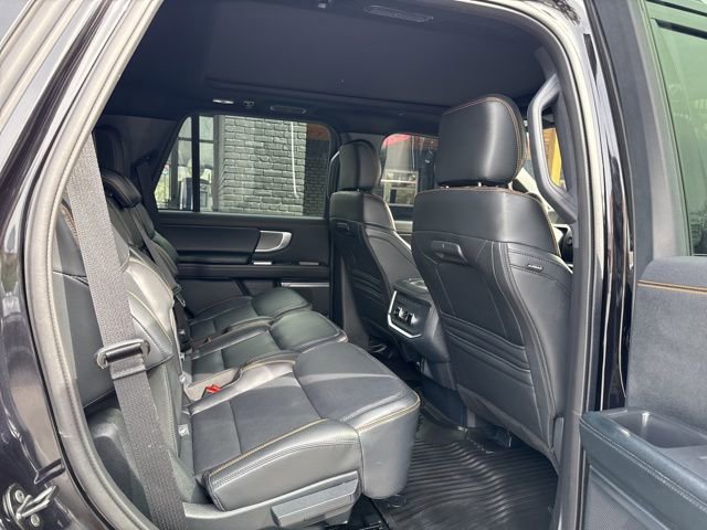 Used 2025 Ford Expedition Tremor image 12
