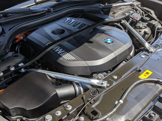 Used 2025 BMW 750e xDrive w/ Executive Package AWD/4WD image 24