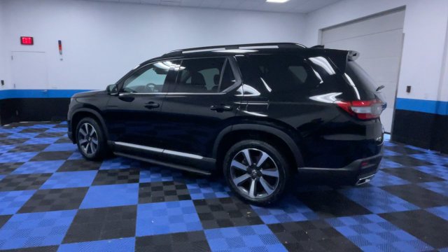Certified 2023 Honda Pilot Touring image 6