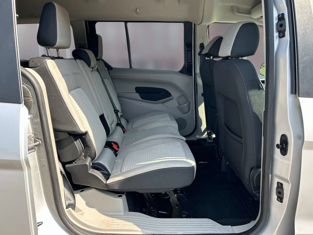 Used 2022 Ford Transit Connect XLT FWD image 18