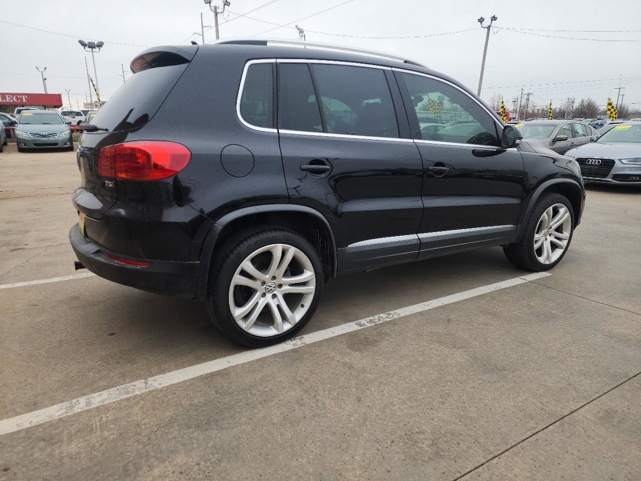 Used 2016 Volkswagen Tiguan SEL image 5