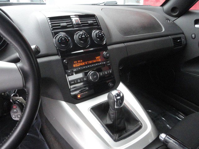 Used 2008 Saturn Sky image 11