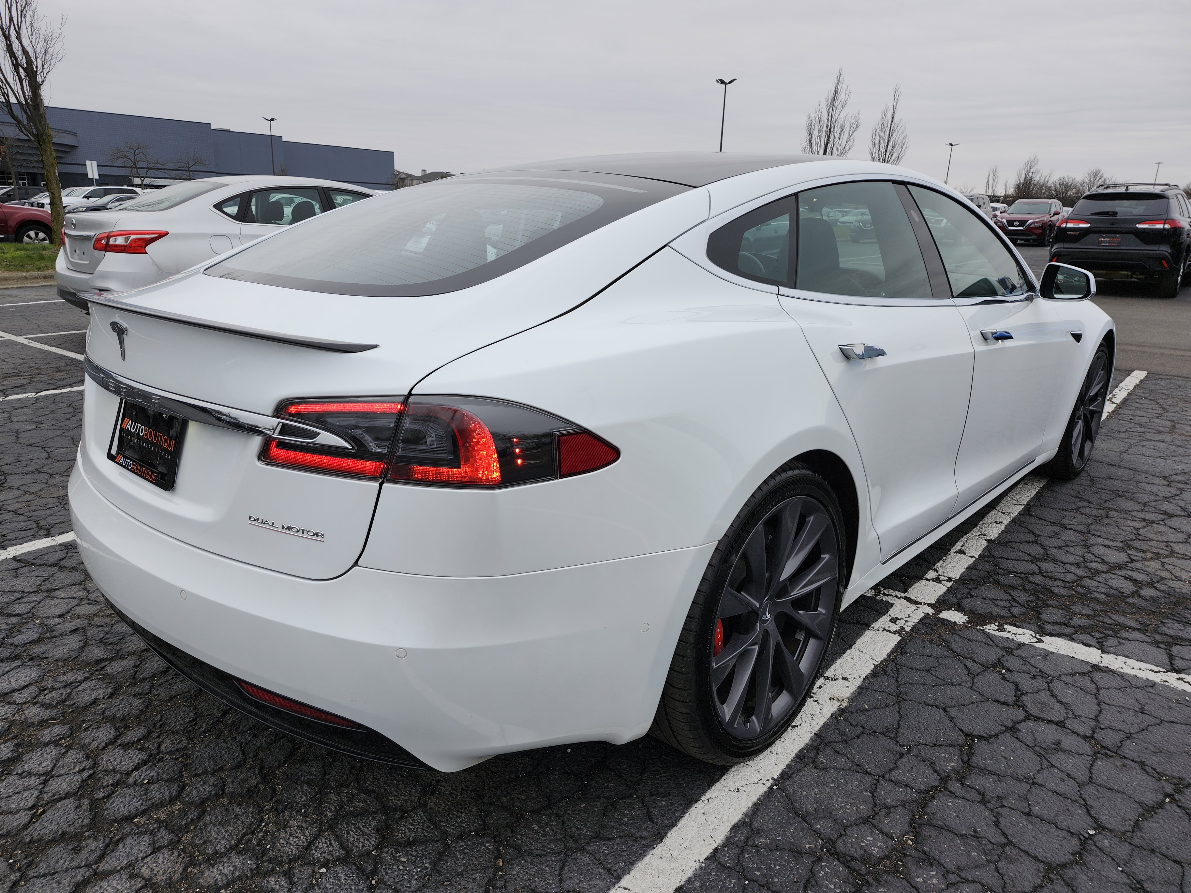 Used 2019 Tesla Model S Performance AWD/4WD image 18