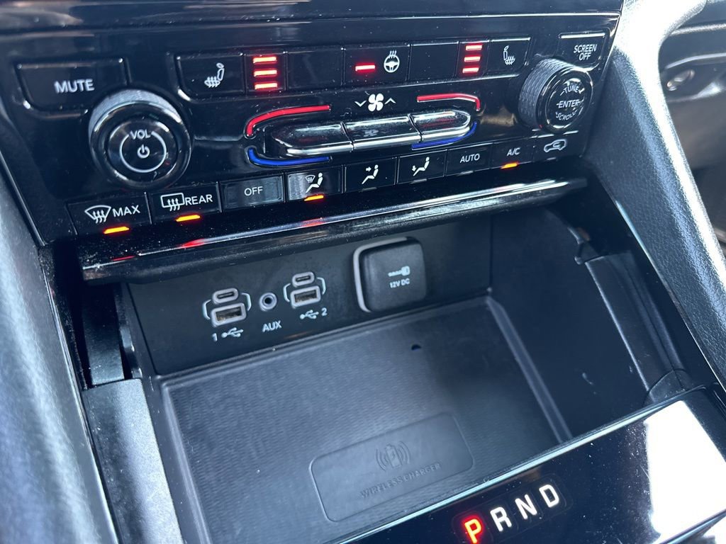 Used 2023 Jeep Grand Cherokee L Laredo image 47