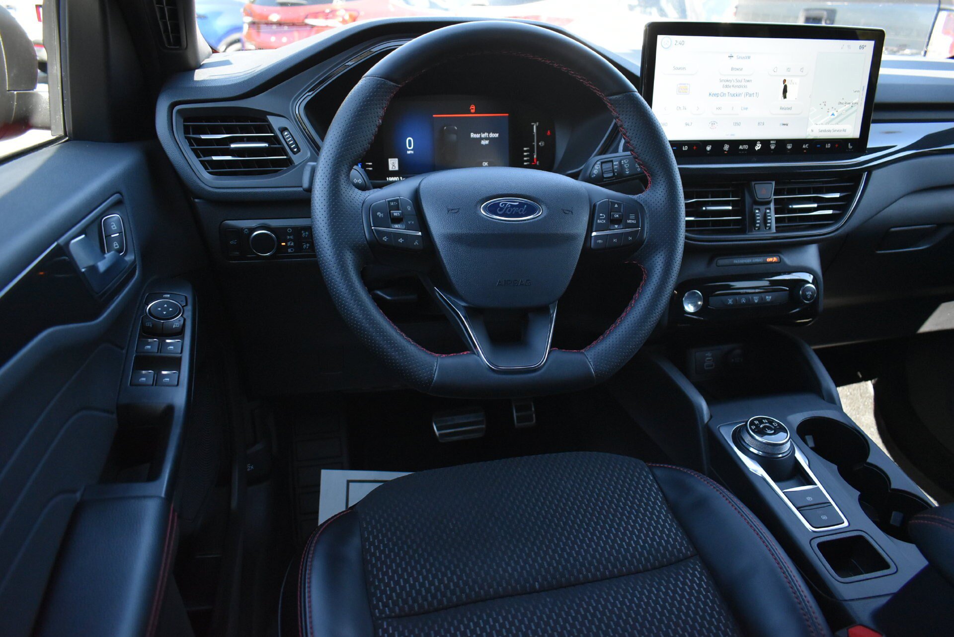 Used 2024 Ford Escape ST-Line w/ Tech Pack #1 AWD/4WD image 17