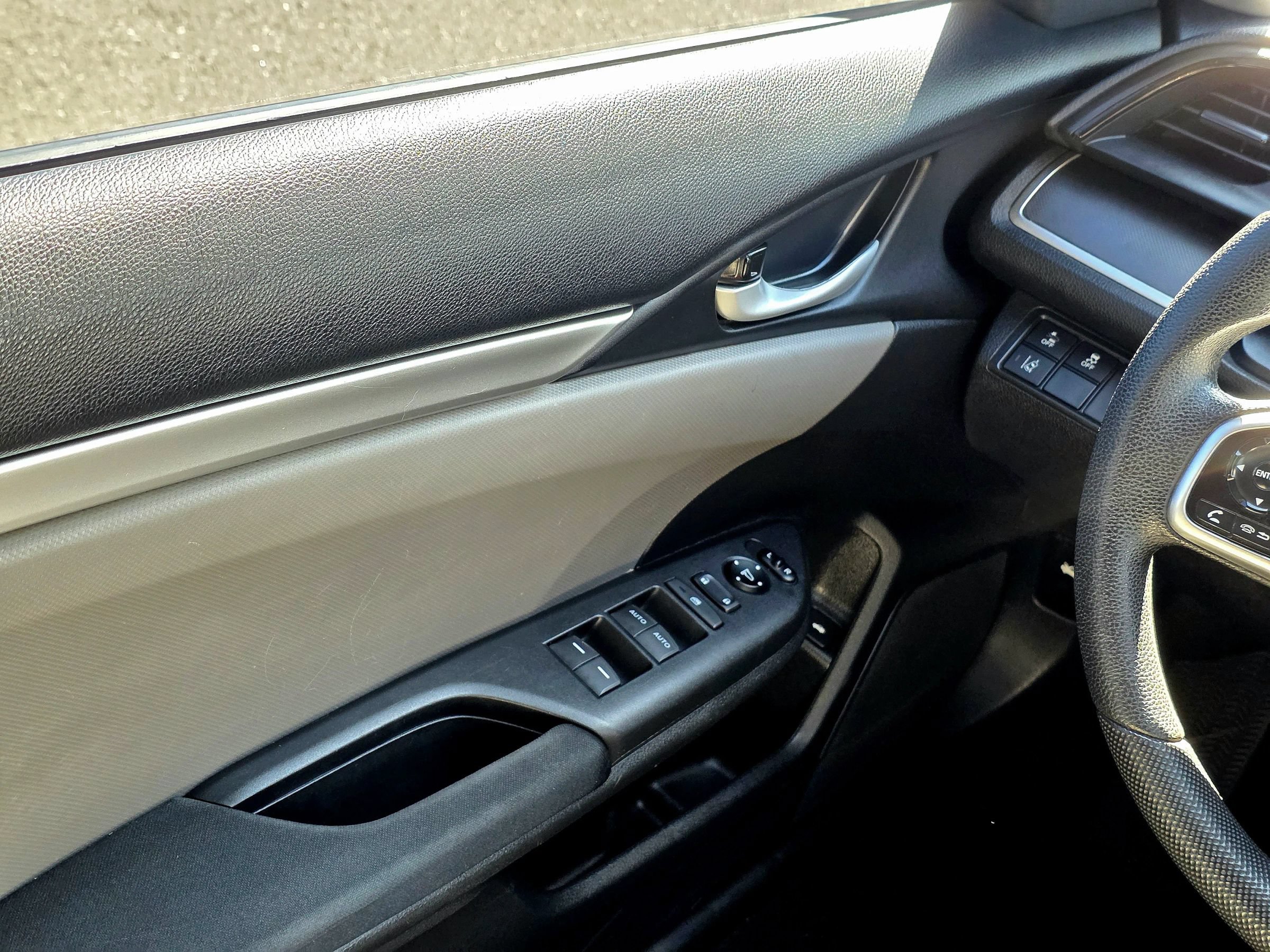 Used 2021 Honda Civic LX image 25