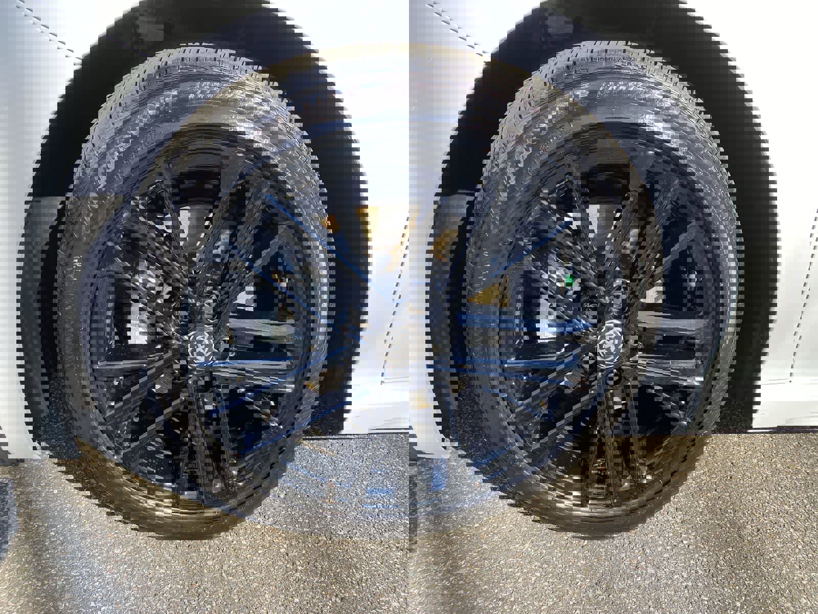 Used 2025 Toyota Camry SE image 14