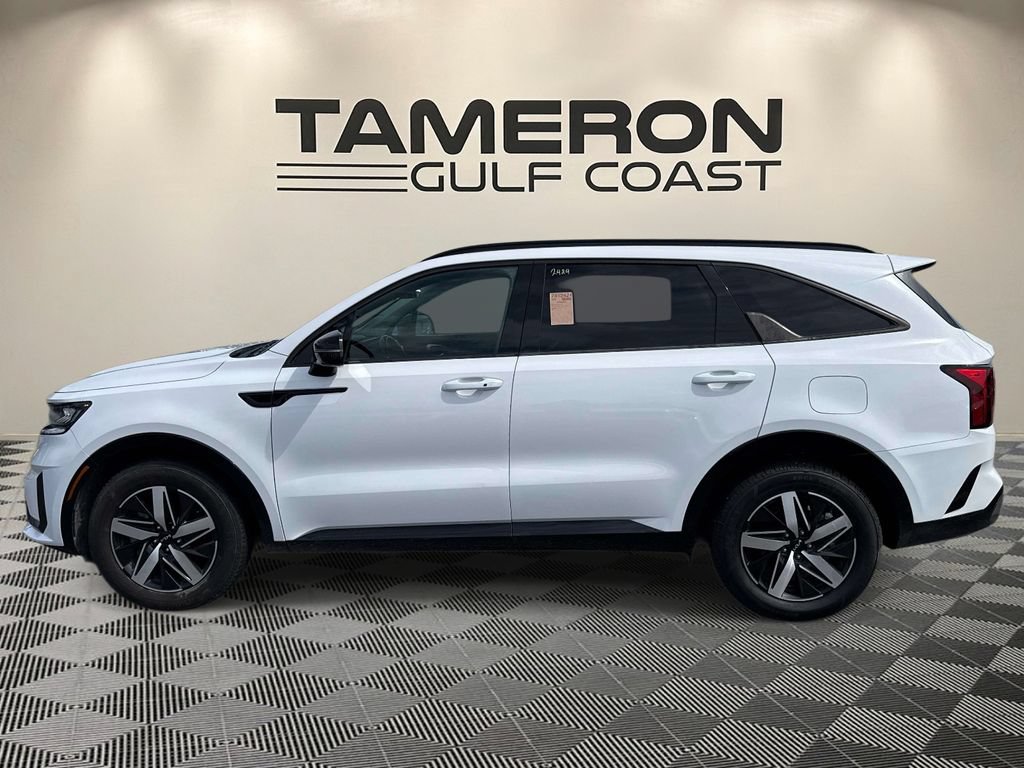 Certified 2023 Kia Sorento S w/ Panoramic Sunroof Package FWD image 4