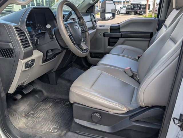 Used 2019 Ford F550 2WD Regular Cab Super Duty image 7