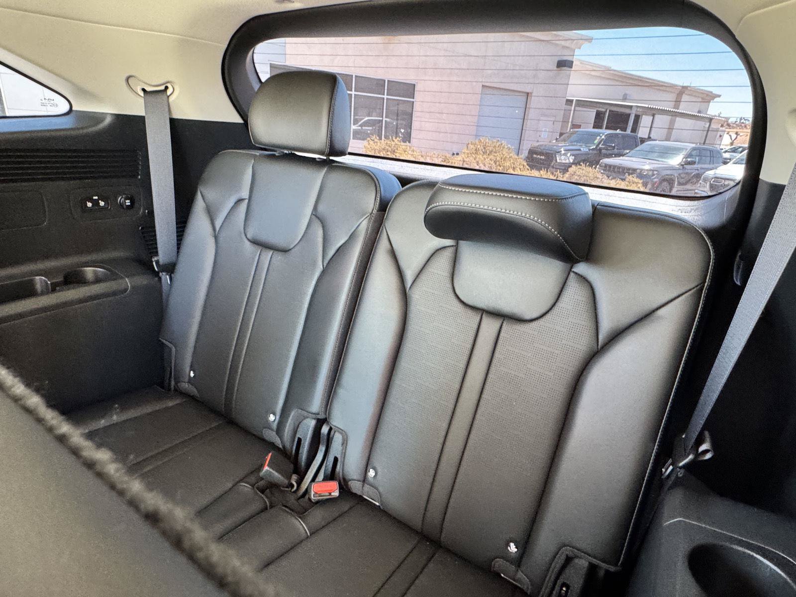Used 2025 Kia Sorento EX w/ Panoramic Sunroof Package FWD image 59