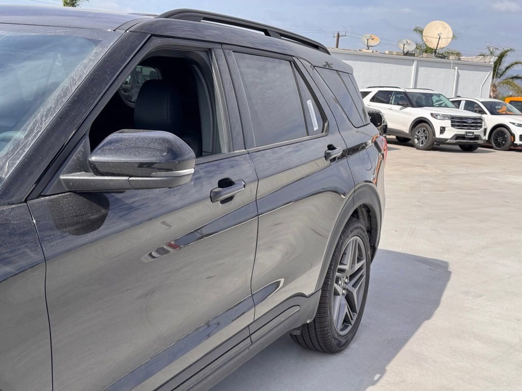New 2026 Ford Explorer ST w/ Sun And Sound Package image 9