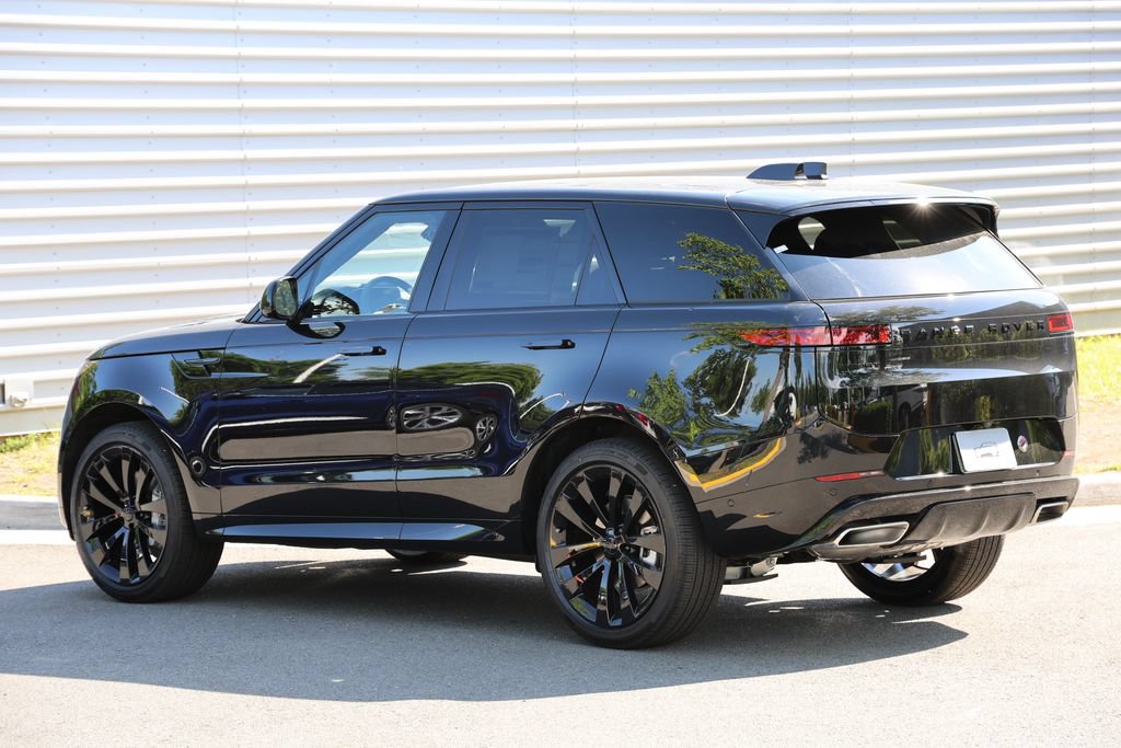 New 2026 Land Rover Range Rover Sport Dynamic SE AWD/4WD image 2