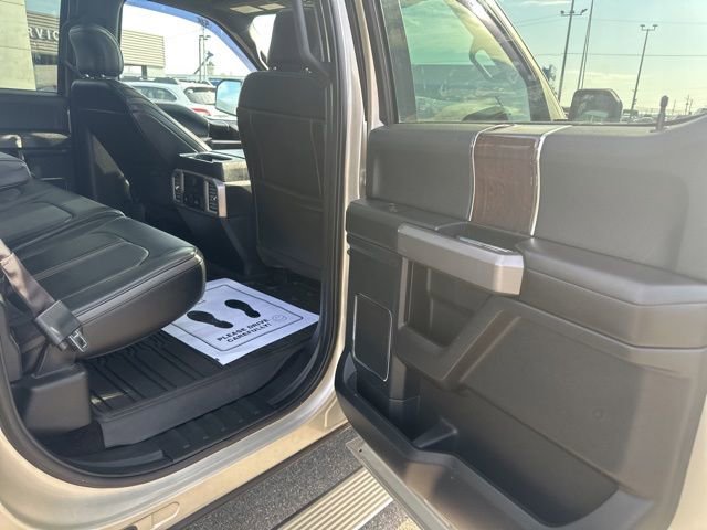 Used 2017 Ford F150 Platinum w/ Equipment Group 701A Luxury image 19