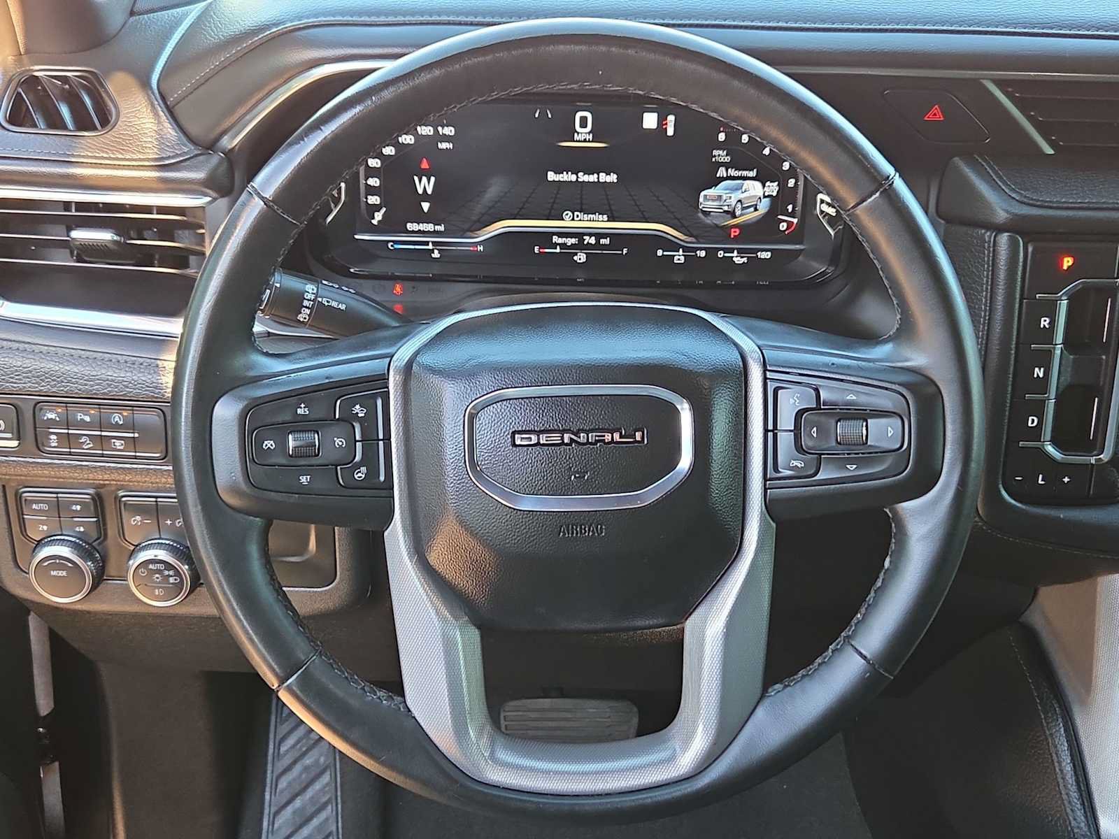Used 2023 GMC Yukon Denali AWD/4WD image 19