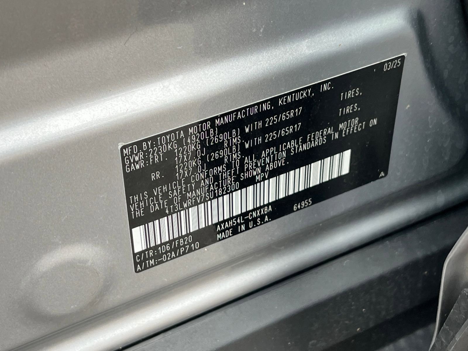 Used 2025 Toyota RAV4 LE image 28