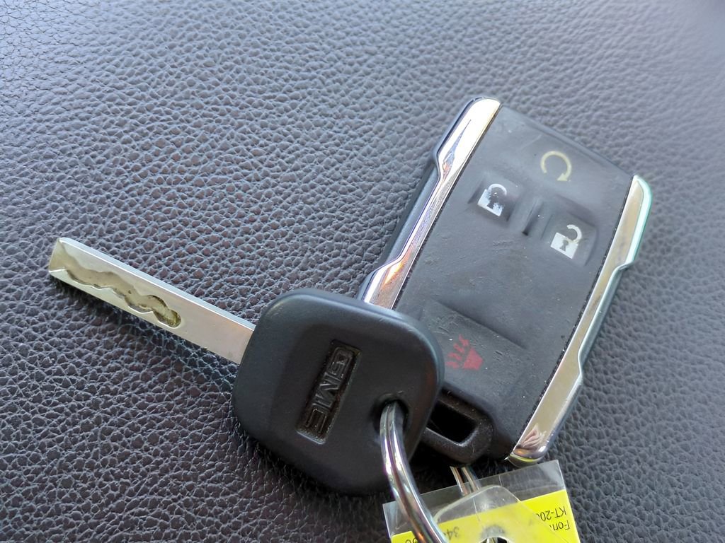 Used 2018 GMC Canyon Denali image 30