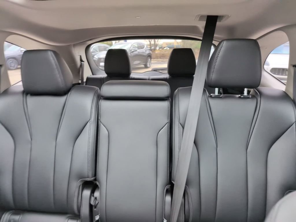 Used 2023 Acura MDX SH-AWD image 31
