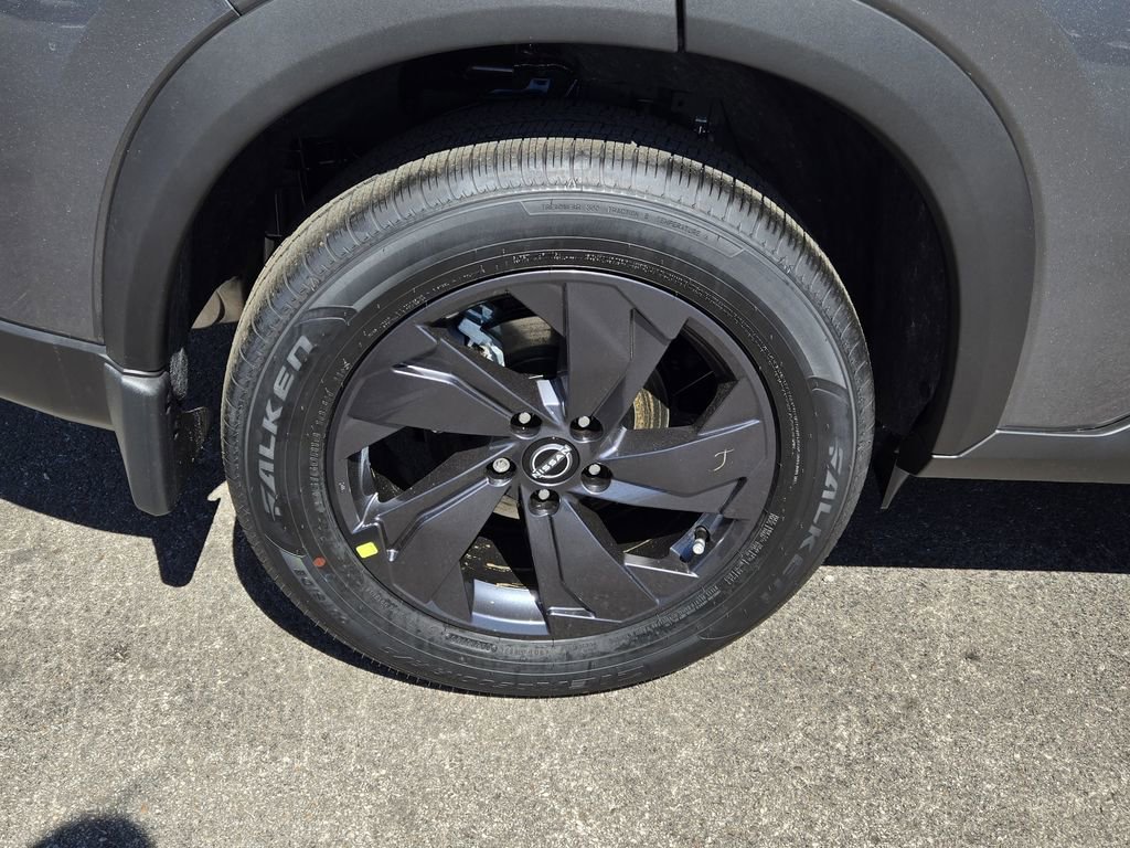 New 2026 Nissan Rogue SV w/ Cold Weather Package FWD image 8