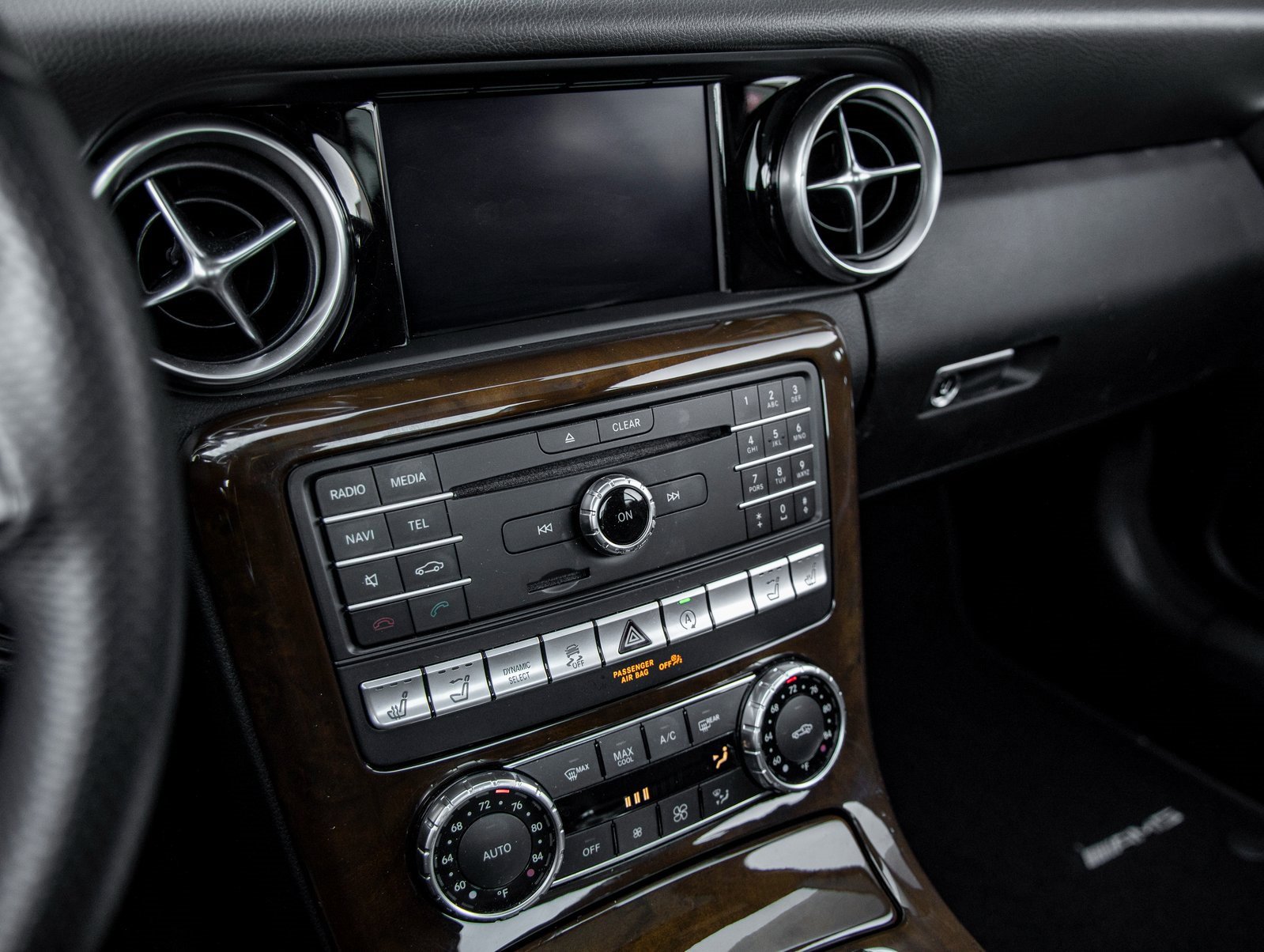 Used 2017 Mercedes-Benz SLC 300 image 27