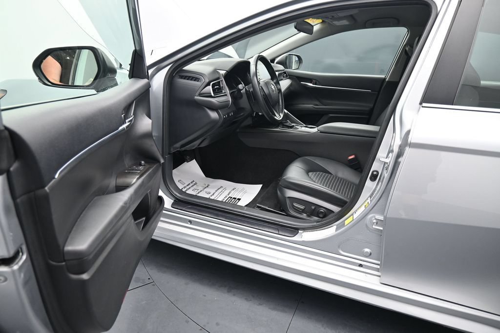 Used 2024 Toyota Camry SE FWD image 15