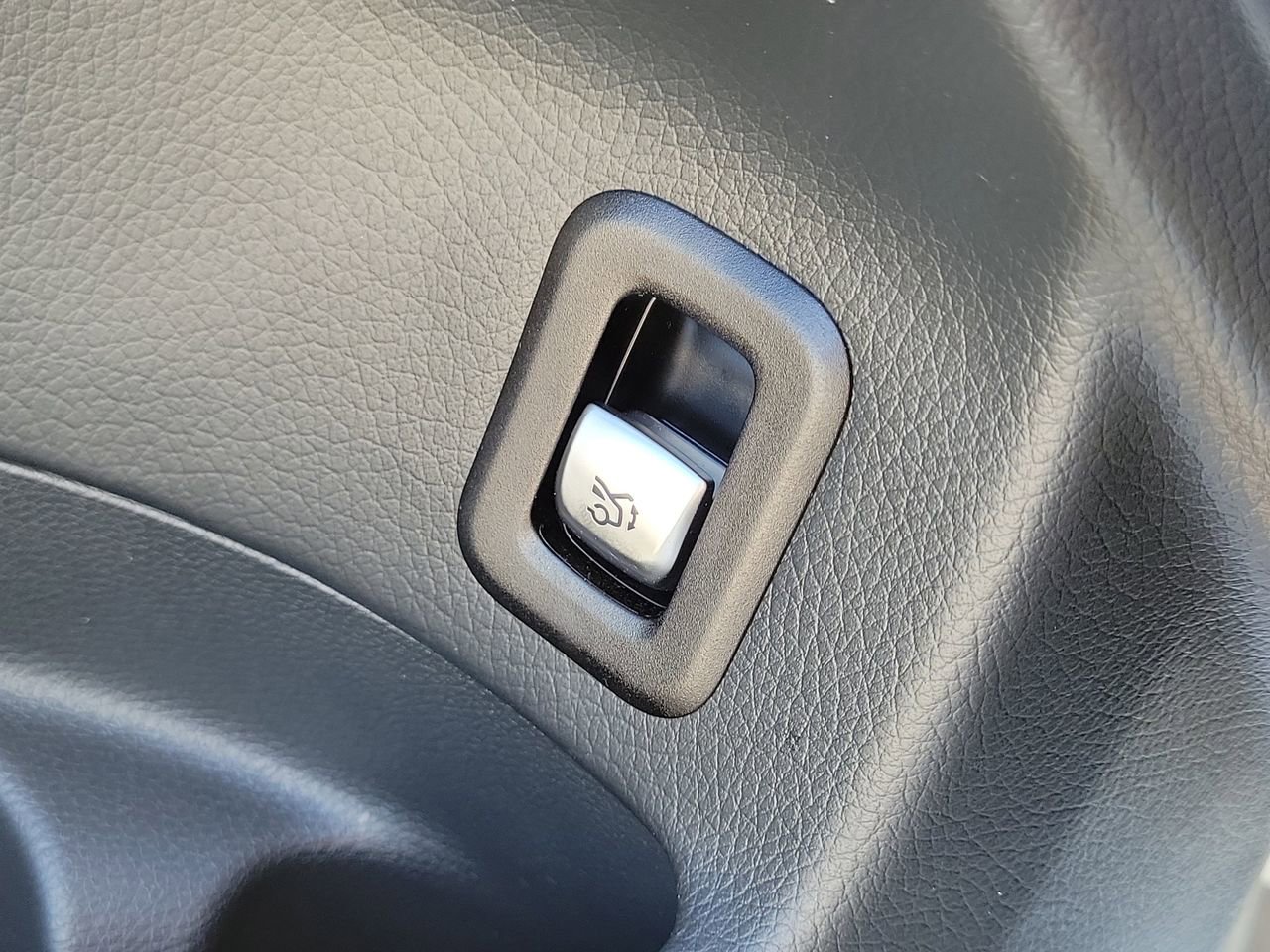 Certified 2022 Mercedes-Benz GLC 300 image 27