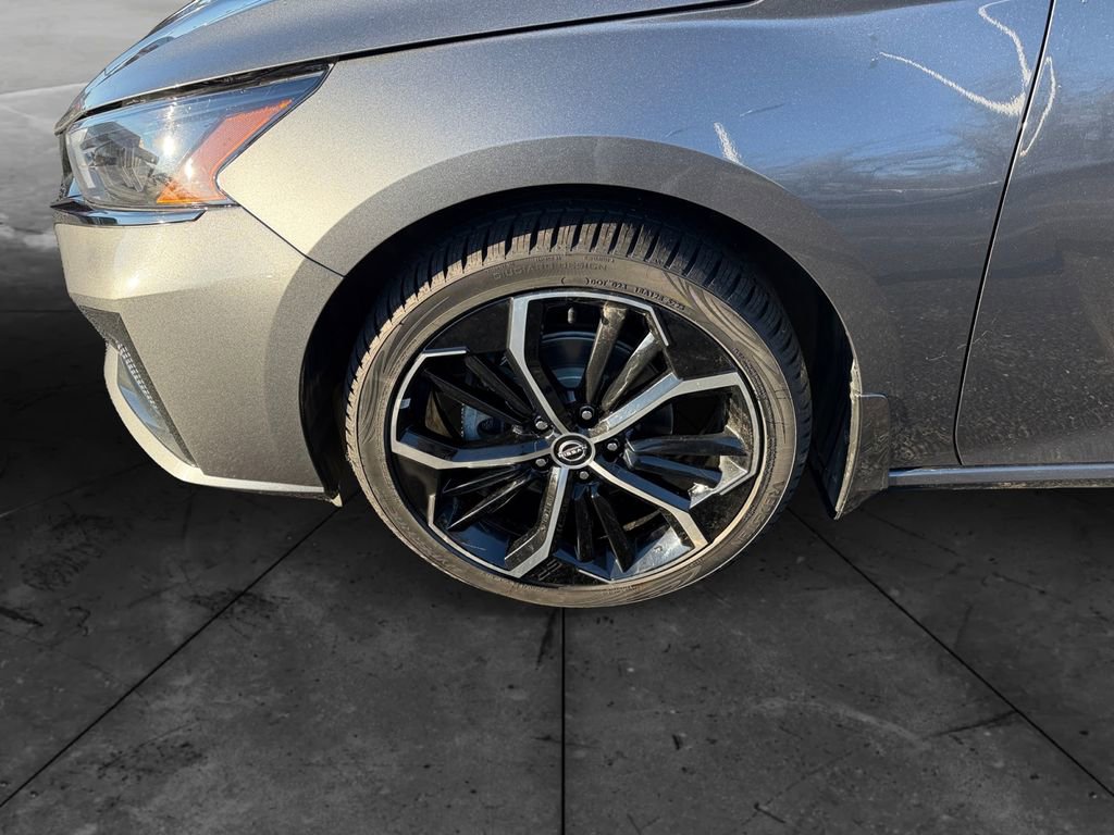Used 2025 Nissan Altima 2.5 SR image 14