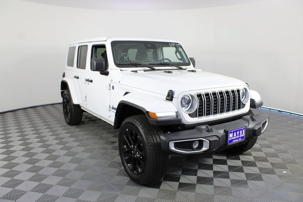 Used 2025 Jeep Wrangler Unlimited Sahara w/ Safety Group AWD/4WD image 24