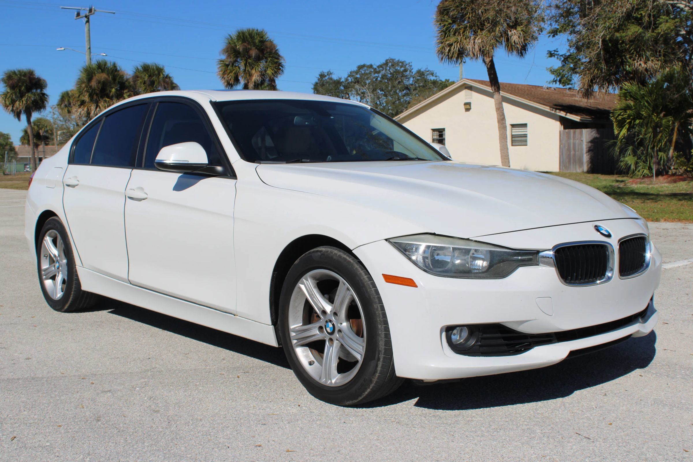Used 2014 BMW 328i Sedan RWD image 9