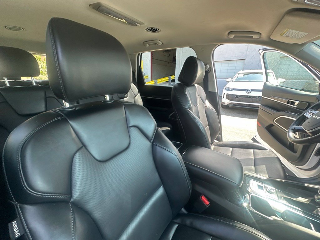 Used 2024 Kia Telluride LX AWD/4WD image 36