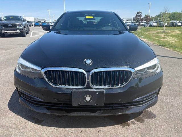 Used 2018 BMW 530e xDrive AWD/4WD image 3