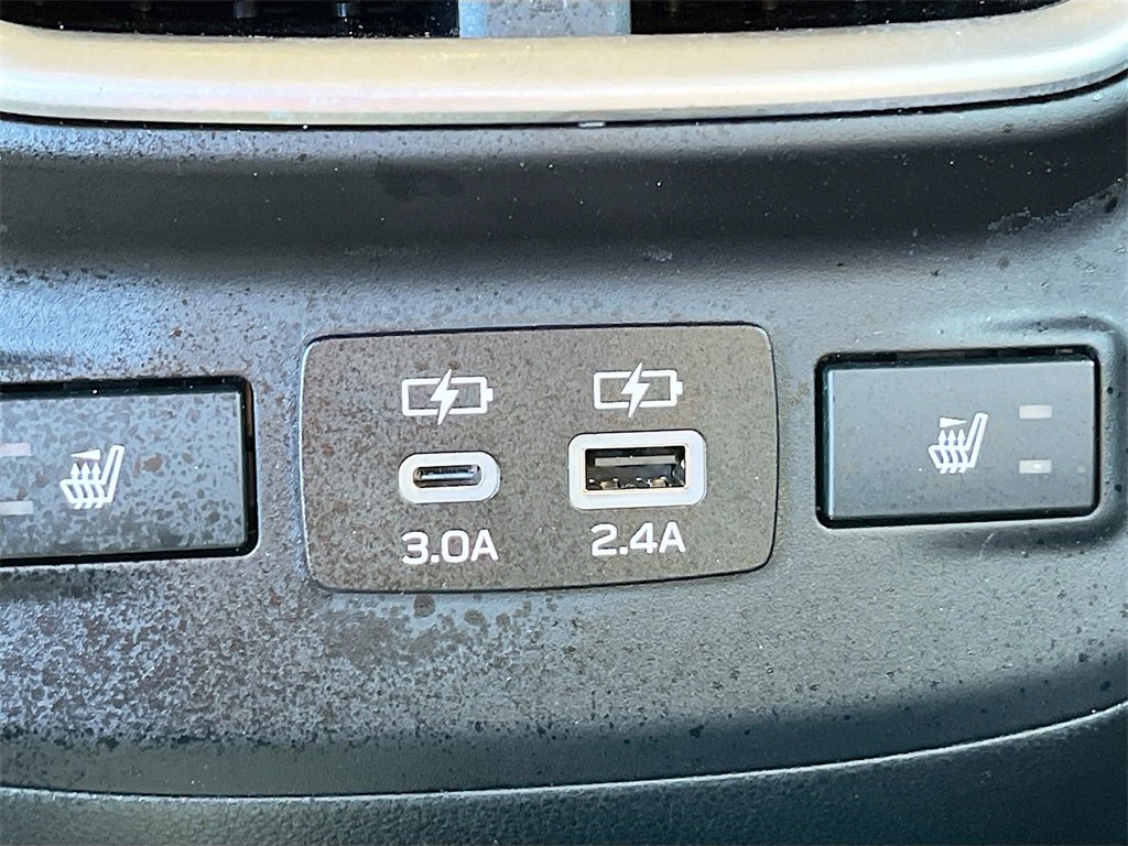Used 2024 Subaru Legacy Limited image 27