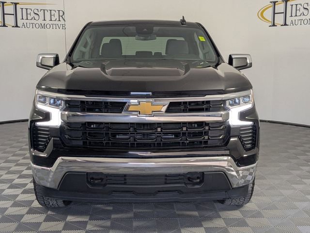 Used 2024 Chevrolet Silverado 1500 LT image 3