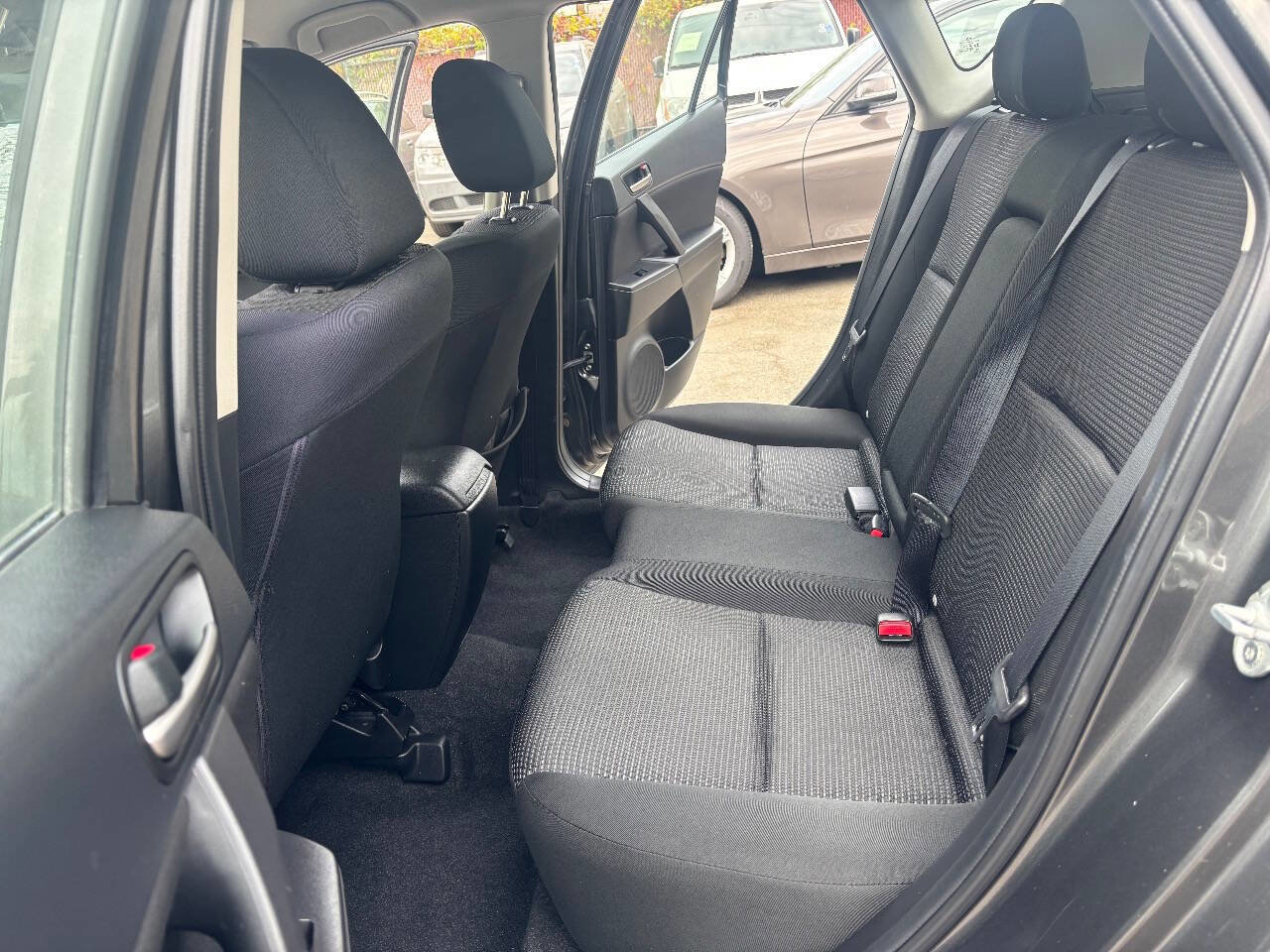 Used 2012 MAZDA MAZDA3 i Touring image 10