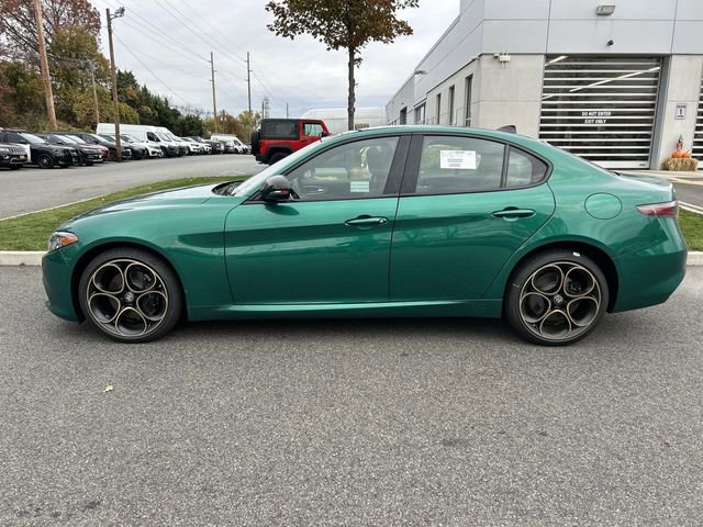 New 2025 Alfa Romeo Giulia AWD w/ Driving Assist Package image 5