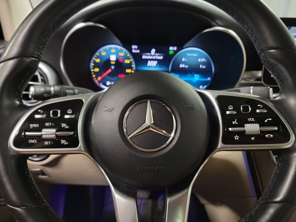 Used 2022 Mercedes-Benz GLC 300 4MATIC image 15