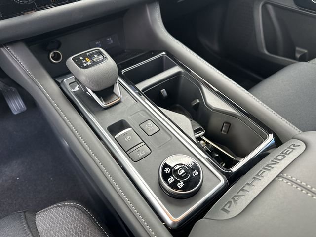 New 2025 Nissan Pathfinder SV image 24