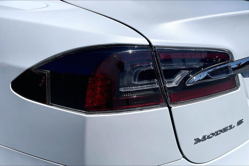 Used 2018 Tesla Model S 100D AWD/4WD image 30
