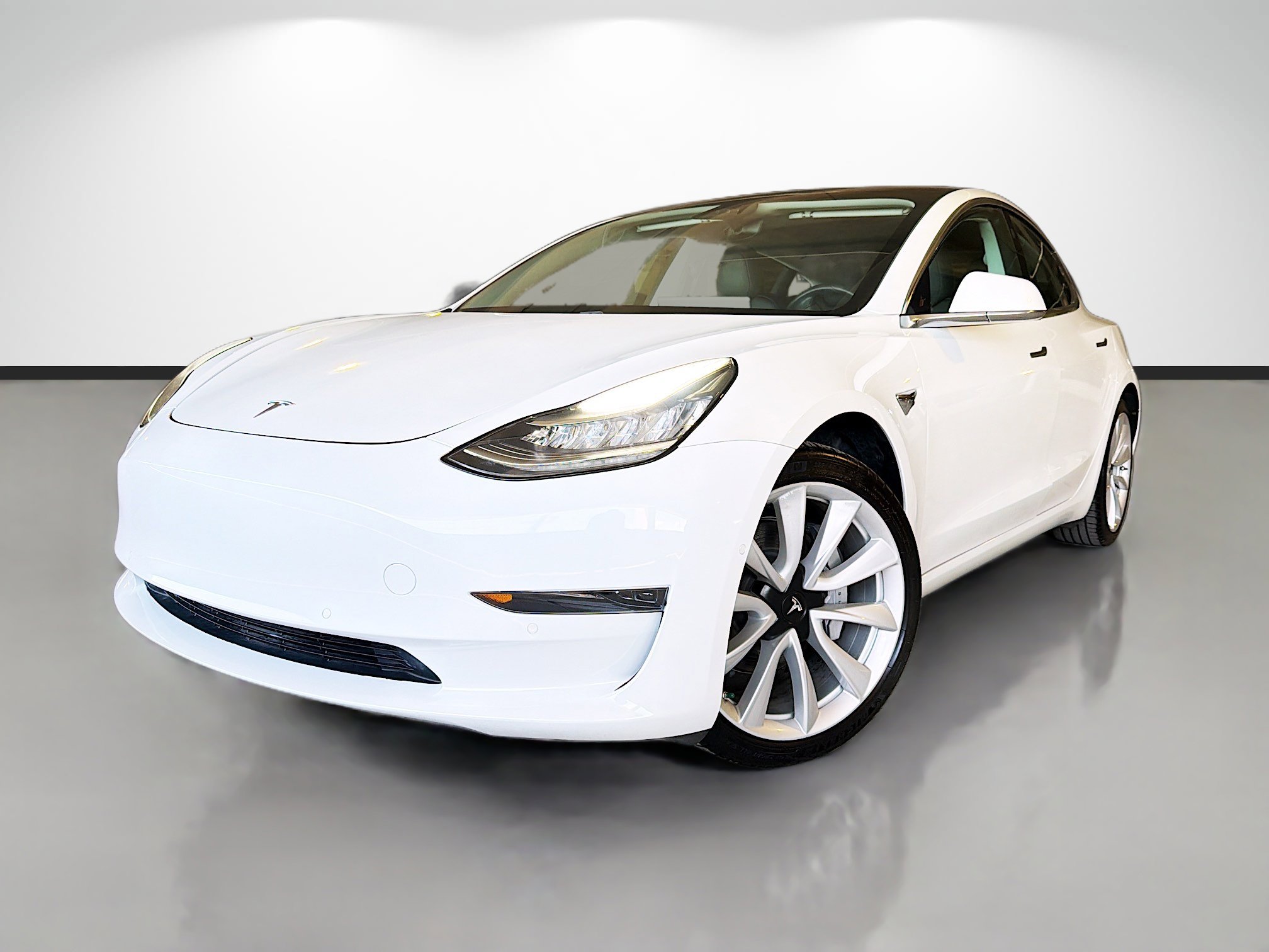 Used 2019 Tesla Model 3 Standard Range Plus RWD image 1