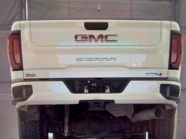 Used 2023 GMC Sierra 2500 AT4 w/ Gooseneck/5TH Wheel Package AWD/4WD image 9