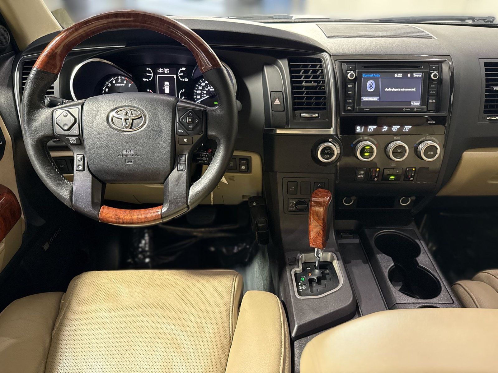 Used 2018 Toyota Sequoia Platinum RWD image 32