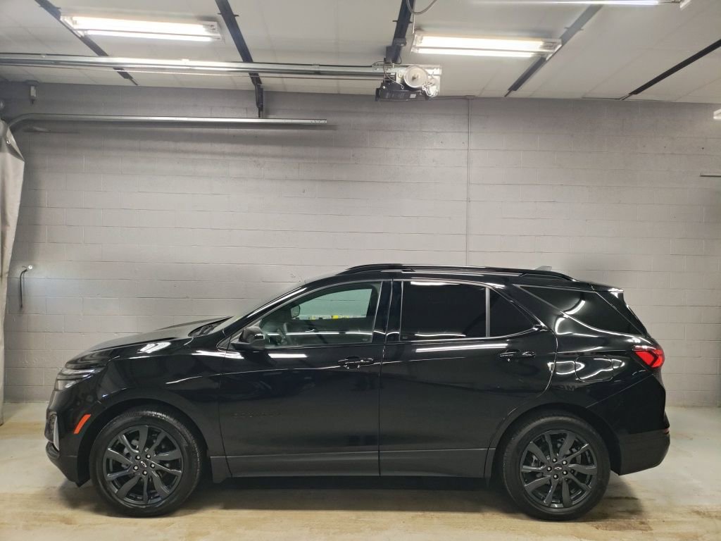 Used 2023 Chevrolet Equinox RS w/ LPO, Floor Liner Package image 17