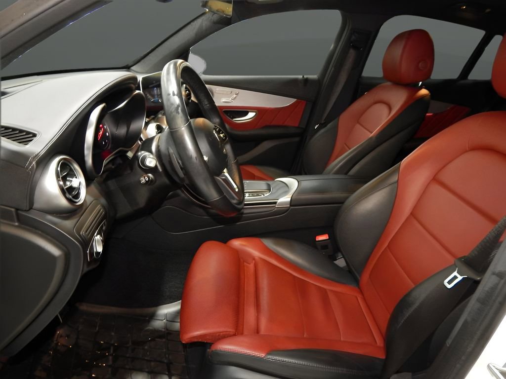 Used 2021 Mercedes-Benz GLC 300 4MATIC Coupe image 14