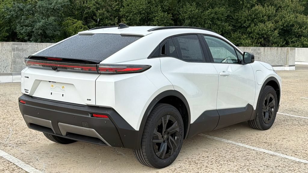 New 2026 Toyota C-HR AWD/4WD image 4
