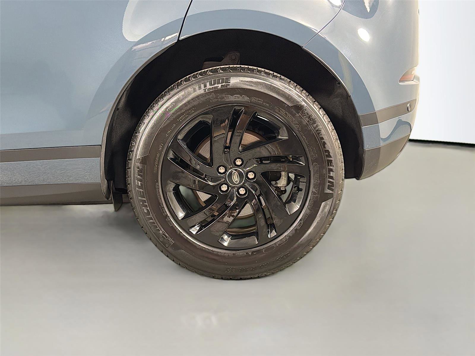Certified 2025 Land Rover Range Rover Evoque S AWD/4WD image 30
