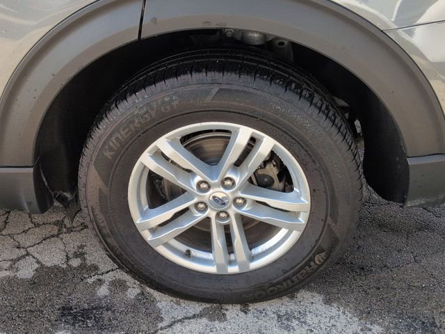 Used 2023 Ford Explorer XLT w/ Class IV Trailer Tow Package image 33