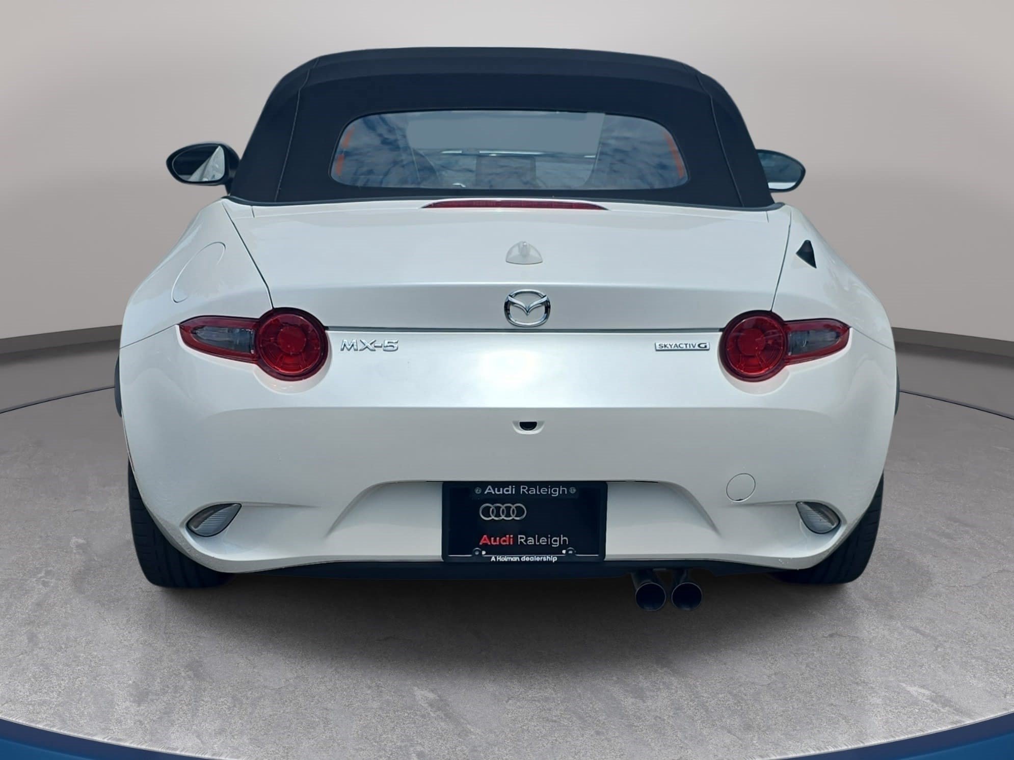 Used 2023 MAZDA MX-5 Miata Grand Touring RWD image 7