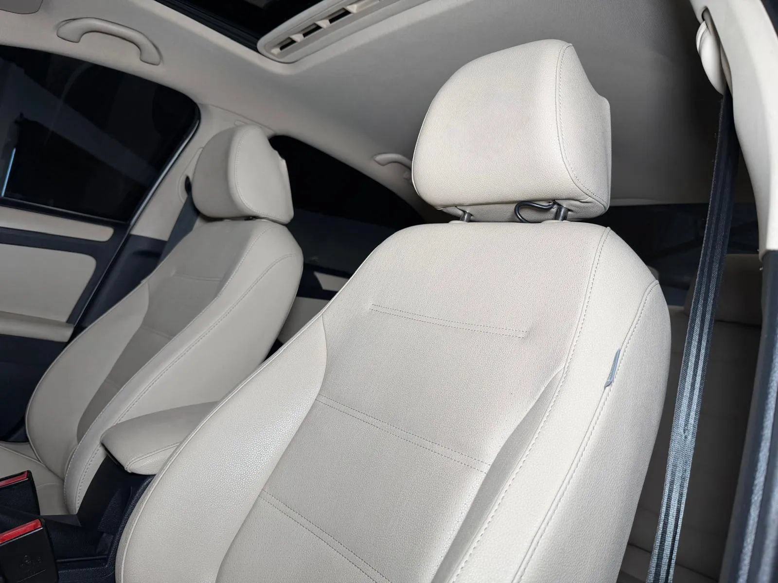 Used 2012 Volkswagen Jetta SE FWD image 26