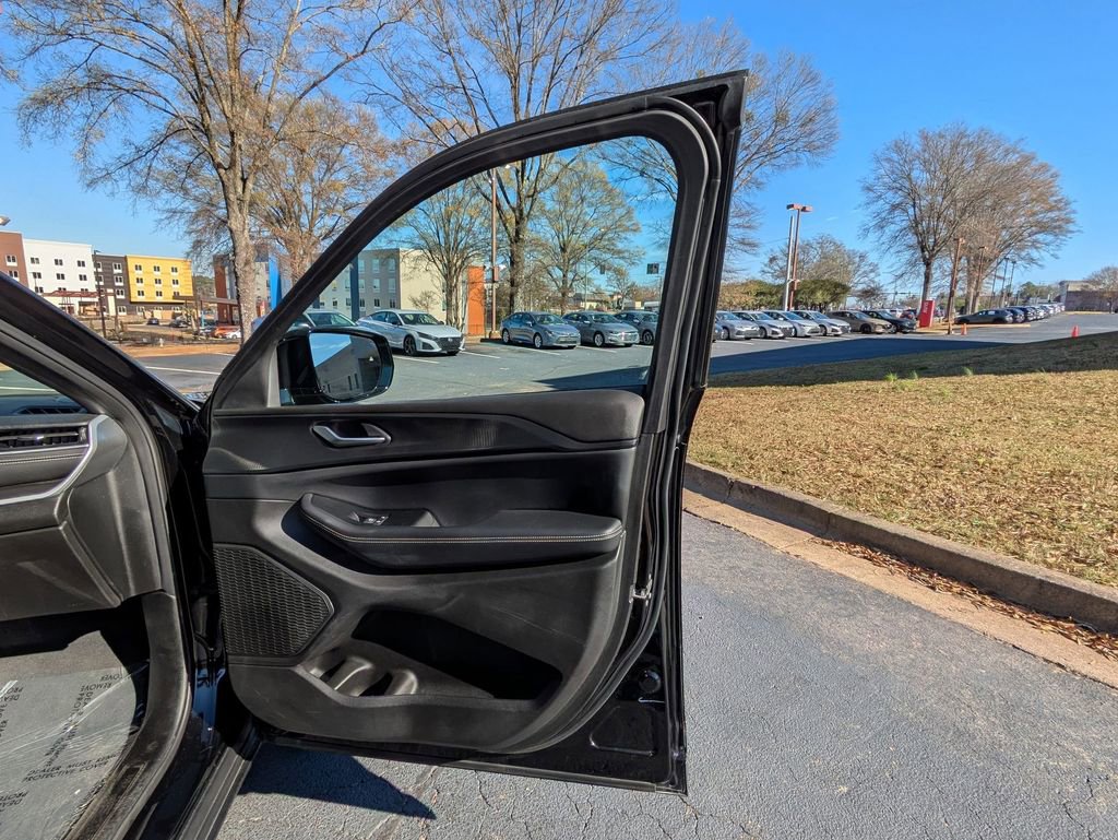 Used 2024 Jeep Grand Cherokee L Laredo image 29