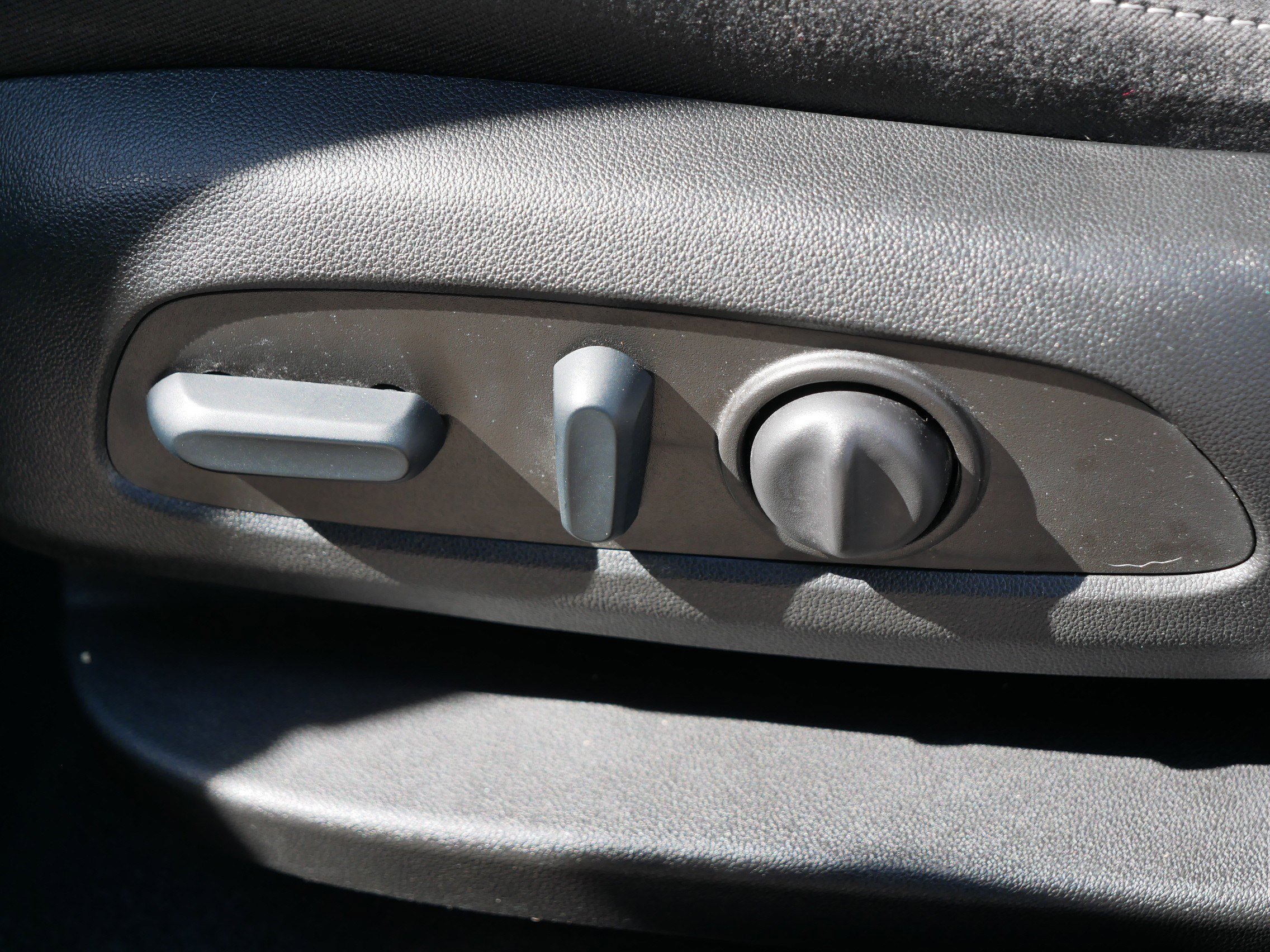 Used 2023 Chevrolet Blazer LT w/ Driver Confidence Package image 20