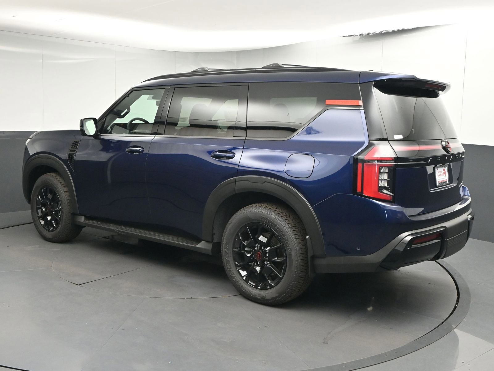 New 2025 Nissan Armada PRO-4X AWD/4WD image 5